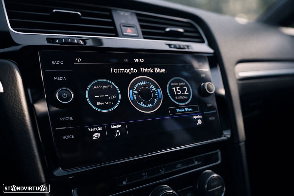 VW Golf 2.0 TSI GTI DSG - 22