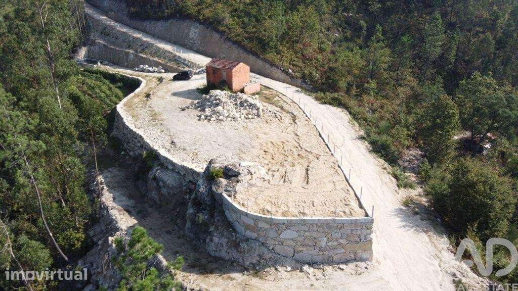 Quinta rural em São João da Serra de 210 m2 - Grande imagem: 2/19