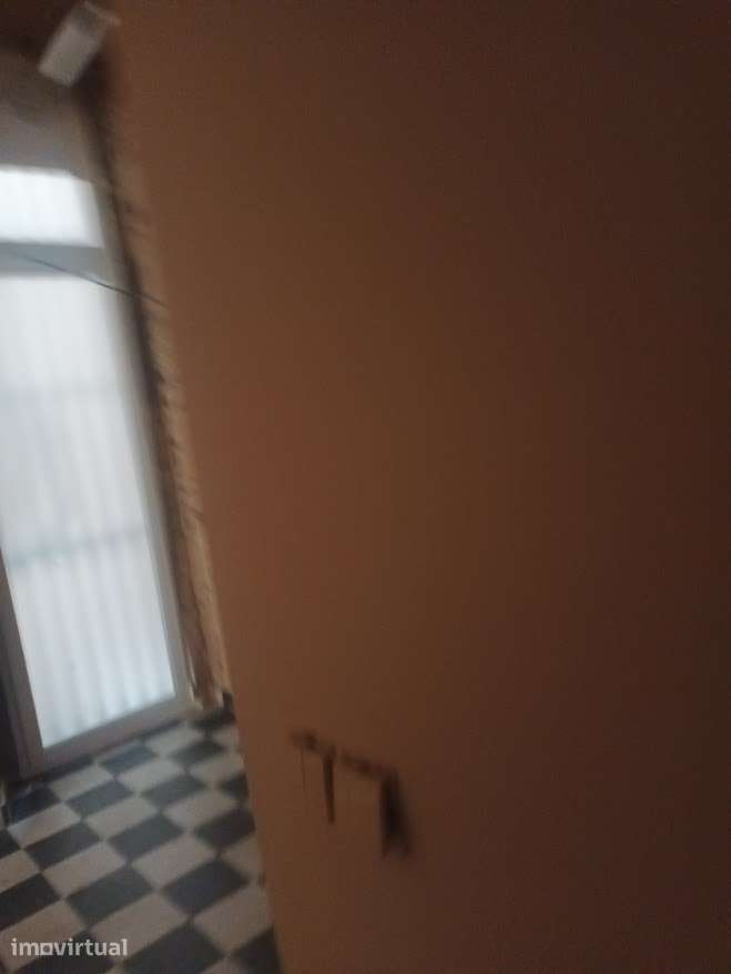 Arrenda-se Atelier 60 m2 Rossio (Espaço amplo 60 m2  com cozinha e wc) - Grande imagem: 5/6
