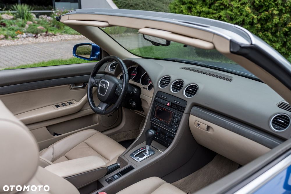 Audi A4 Cabrio - 21