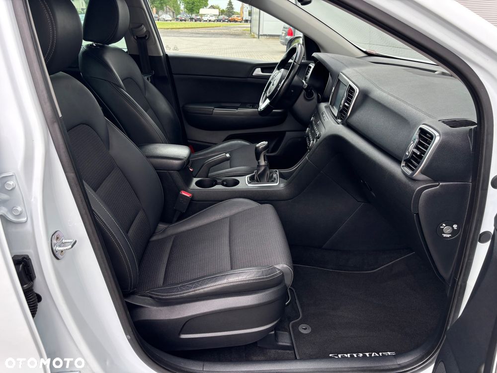 Kia Sportage 1.6 GDI 2WD ISG Spirit - 26