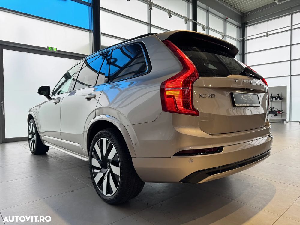 Volvo XC 90 Recharge T8 AWD Plus Dark - 8