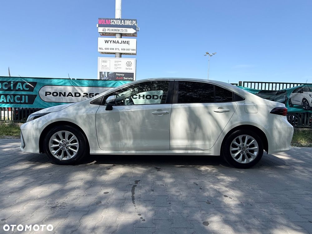 Toyota Corolla 1.8 Hybrid Comfort - 13