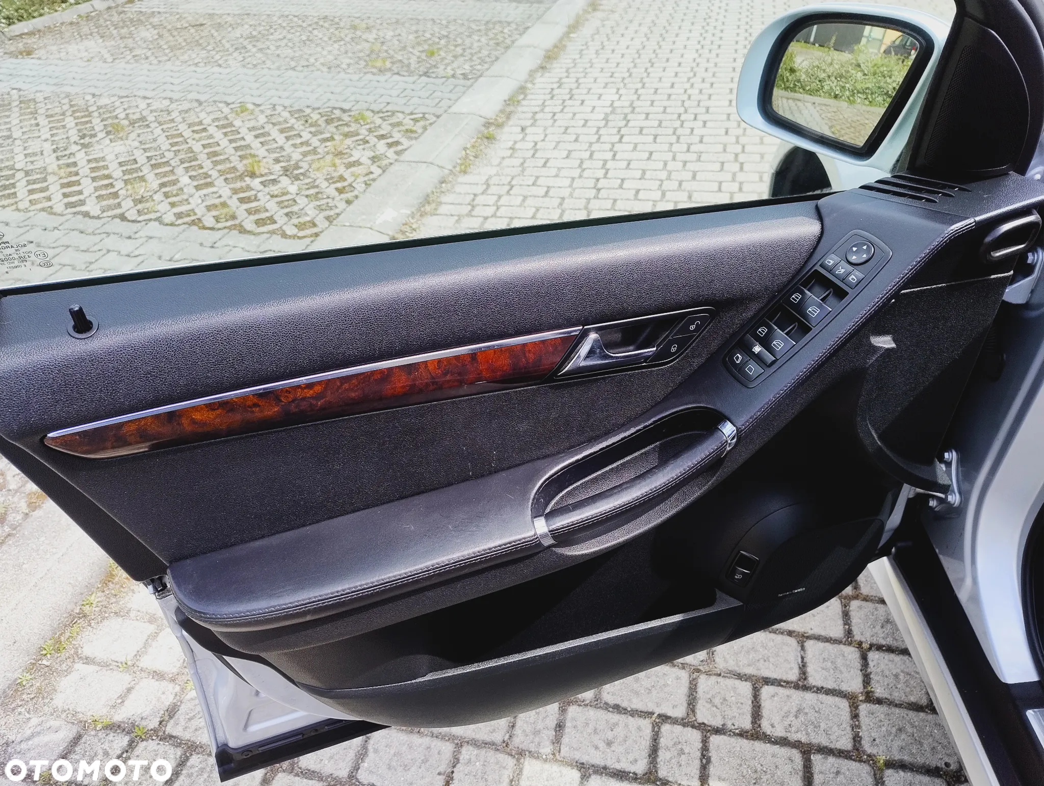 Mercedes-Benz Klasa R 500 4-Matic - 11