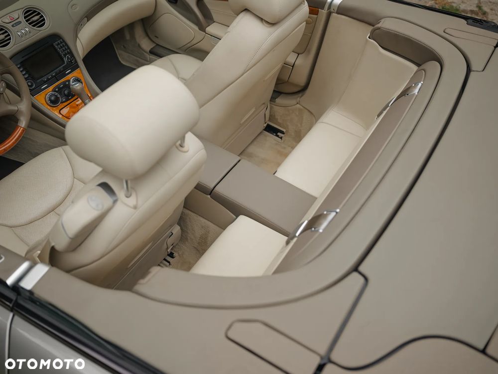 Mercedes-Benz SL 500 7G-TRONIC - 19