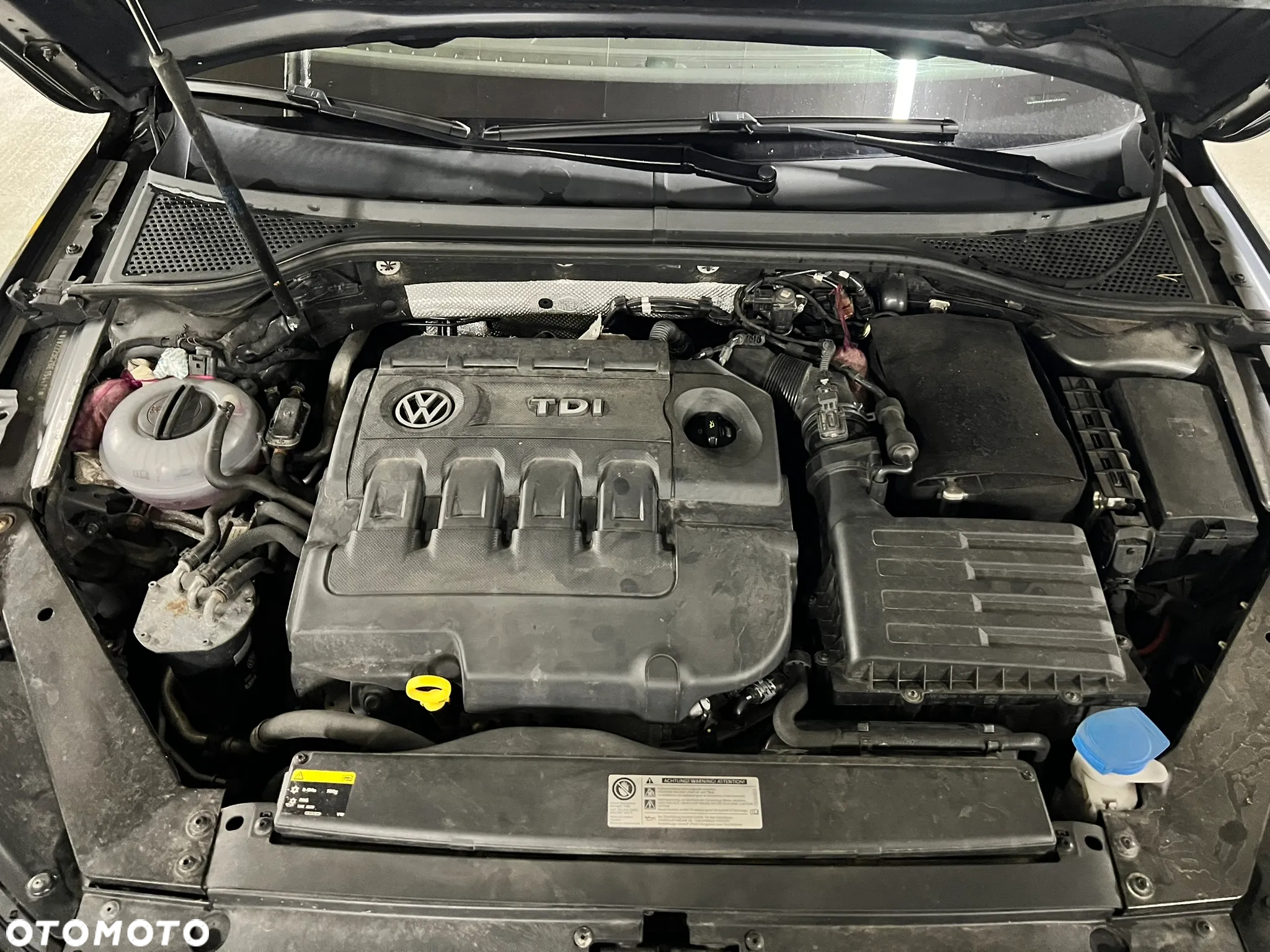 Volkswagen Passat Variant 1.6 TDI SCR DSG Trendline - 32