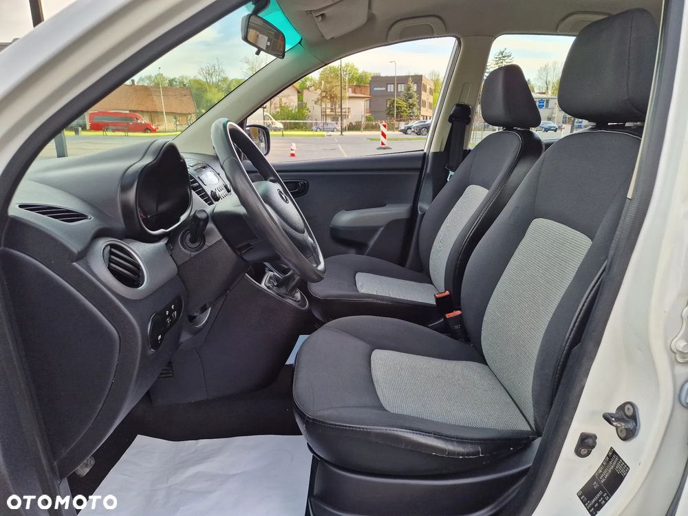 Hyundai i10 1.1 Premium - 28