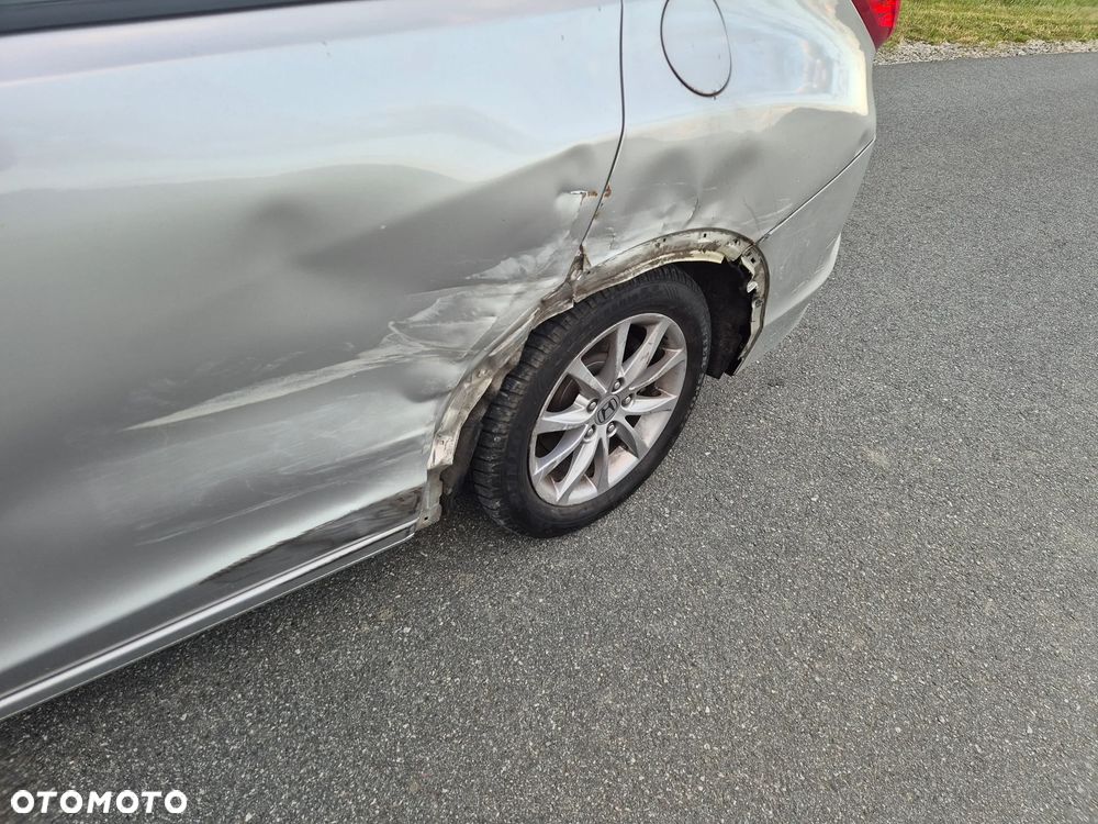 Honda Civic 1.6 i-DTEC Lifestyle Black Edition - 9