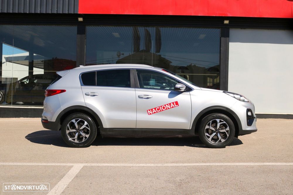 Kia Sportage 1.6 CRDi ISG MHEV Urban - 10
