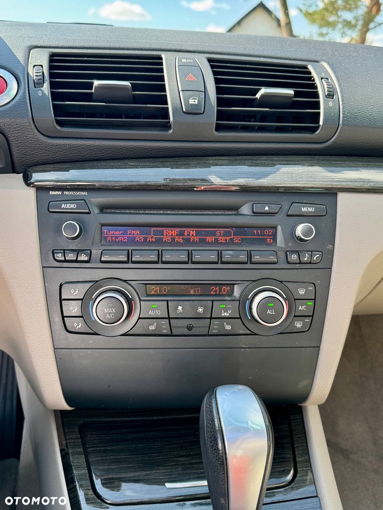 BMW Seria 1 130i - 15