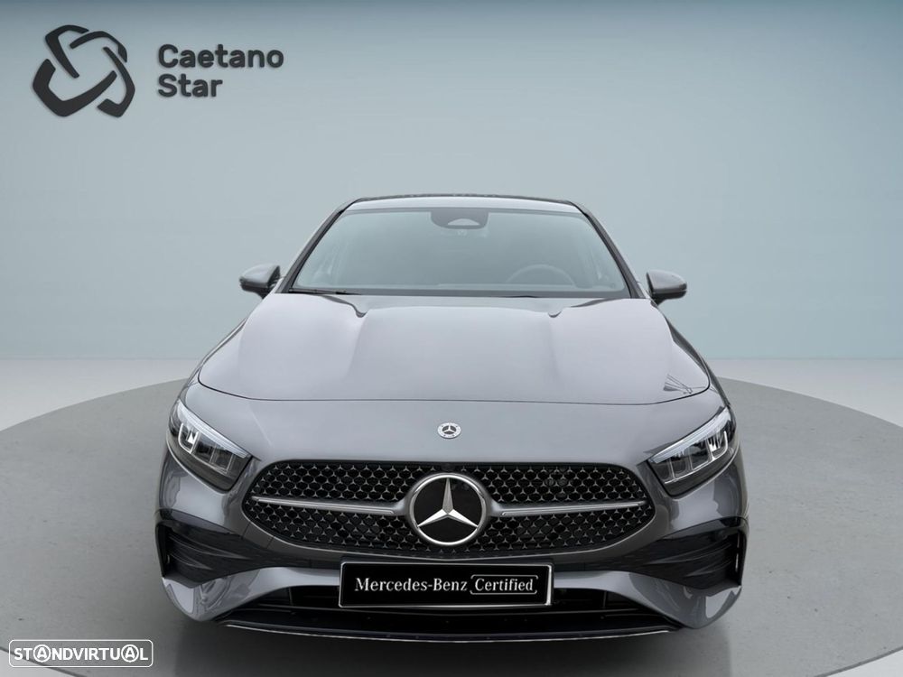 Mercedes-Benz a-250-limousine e - 3