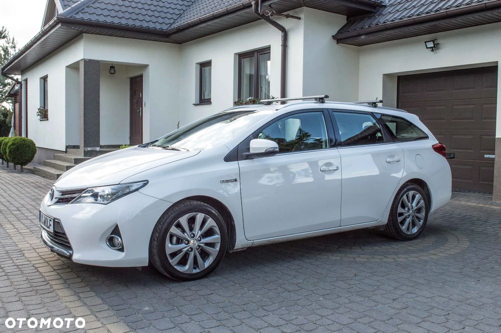 Toyota Auris - 4