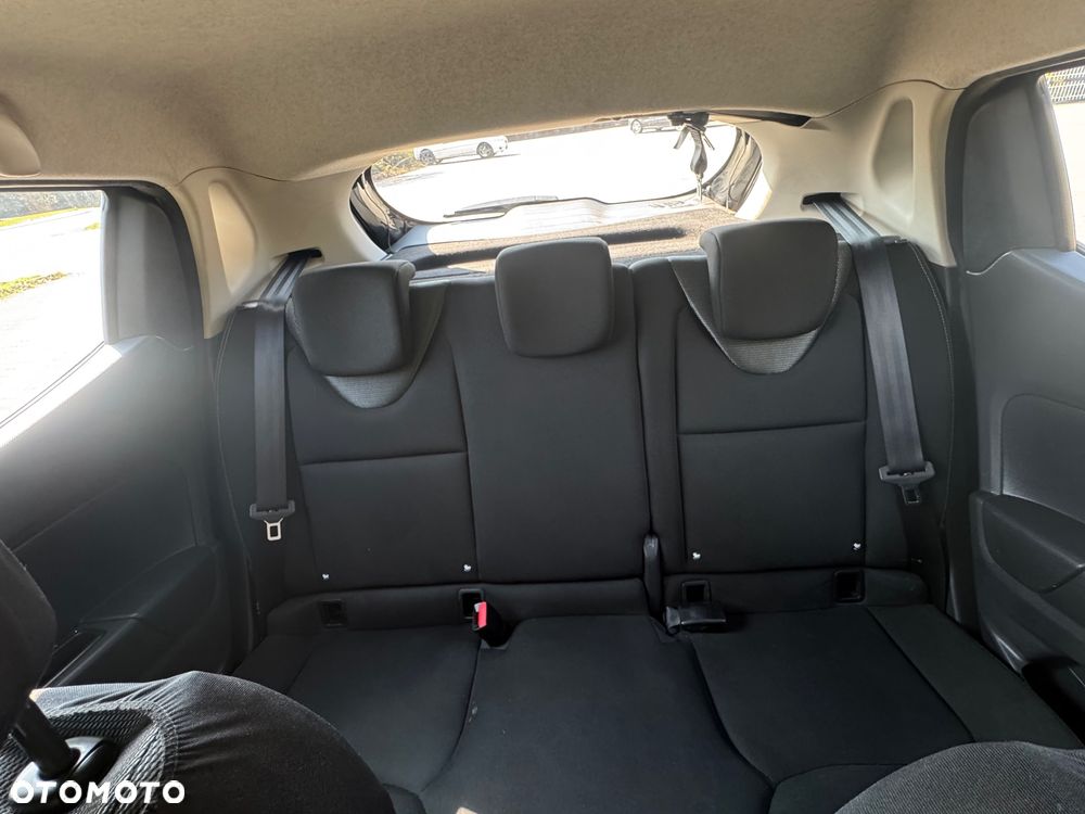 Renault Clio 1.2 16V Life - 13