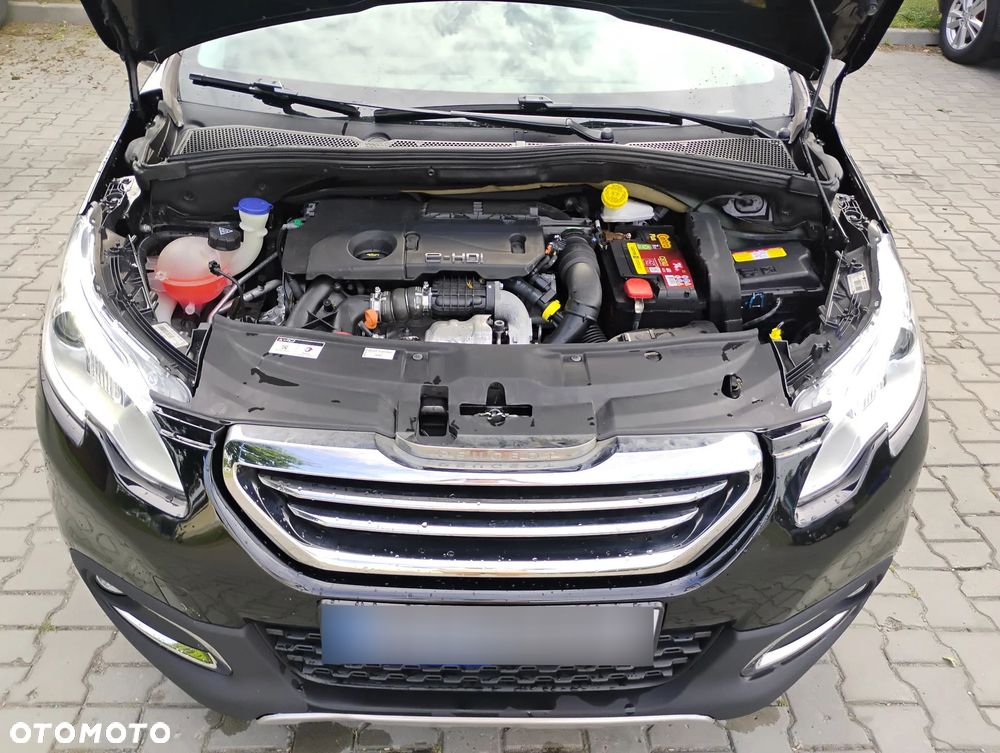 Peugeot 2008 1.6 e-HDi Allure S&S - 8