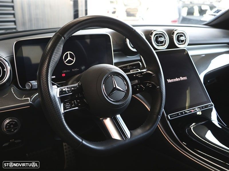 Mercedes-Benz C 300 e AMG Line — fotografia 12