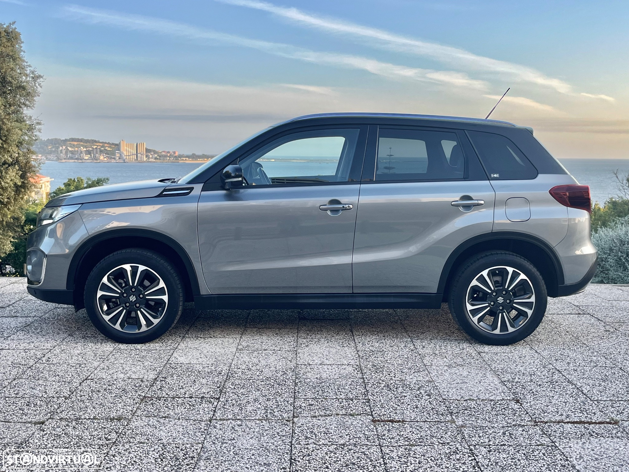 Suzuki Vitara 1.5L AGS GLX Strong Hybrid - 2