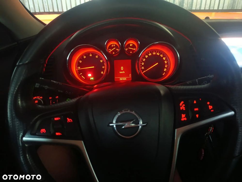 Opel Insignia 2.0 Turbo Cosmo - 12