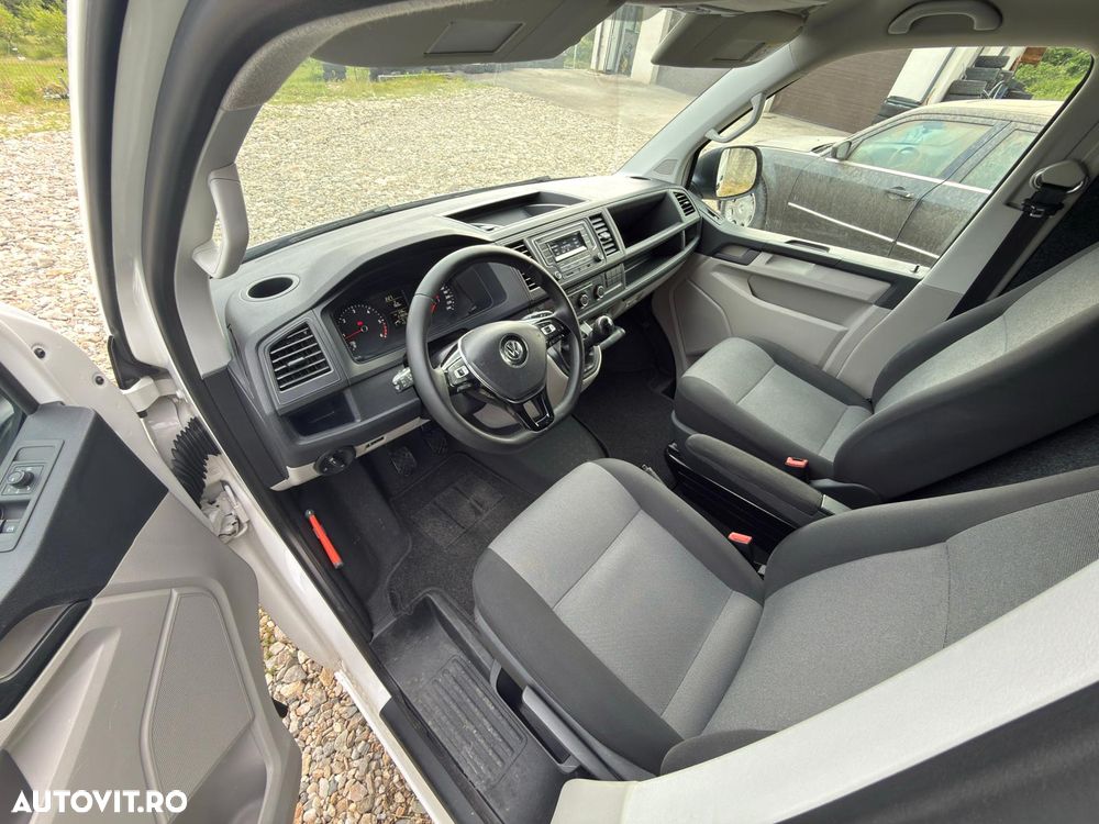 Volkswagen Transporter - 4