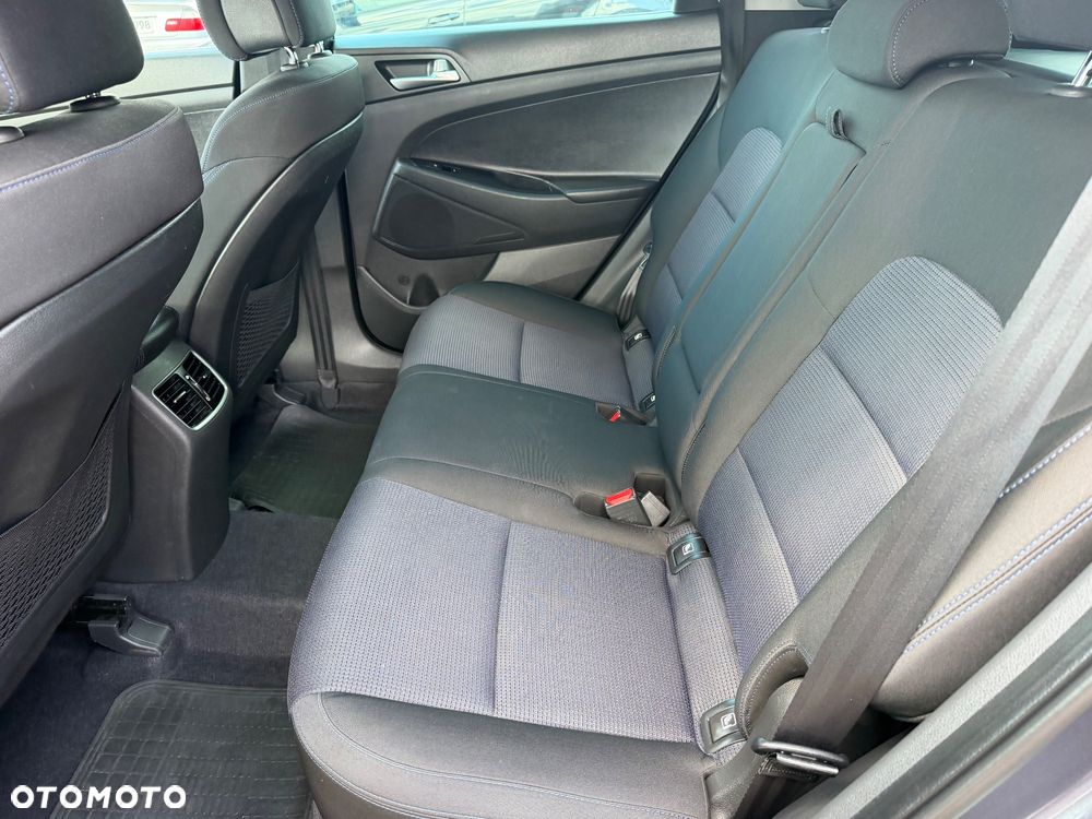 Hyundai Tucson blue 1.7 CRDi 2WD DCT Style - 12