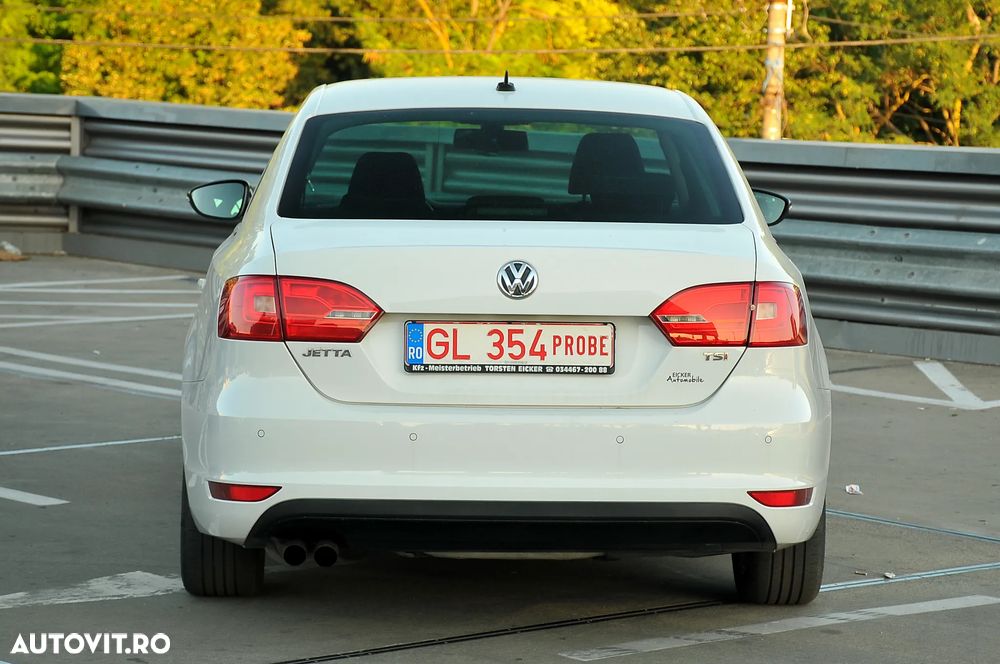 Volkswagen Jetta 1.4 TSI Sportline - 11
