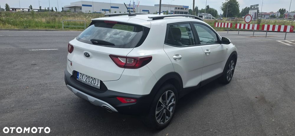 Kia Stonic 1.4 L - 12