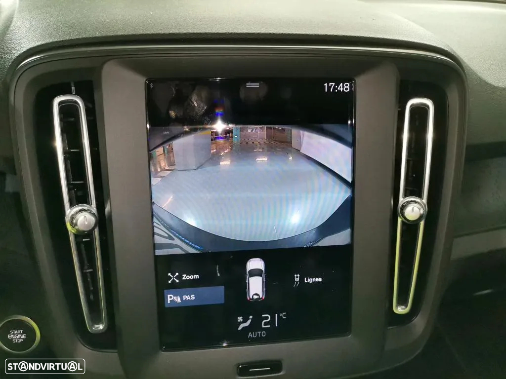 Volvo XC 40 1.5 T3 Momentum Core - 13
