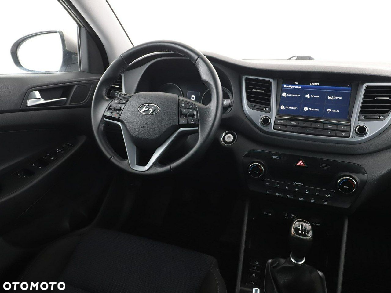 Hyundai Tucson 1.7 CRDI BlueDrive Style 2WD - 16