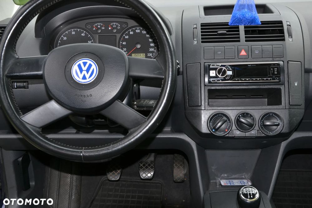 Volkswagen Polo 1.4 16V Comfortline - 11