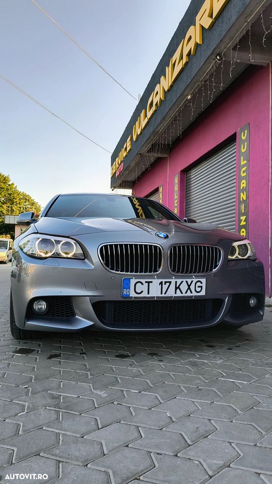 BMW Seria 5 520i Sport-Aut. - 1