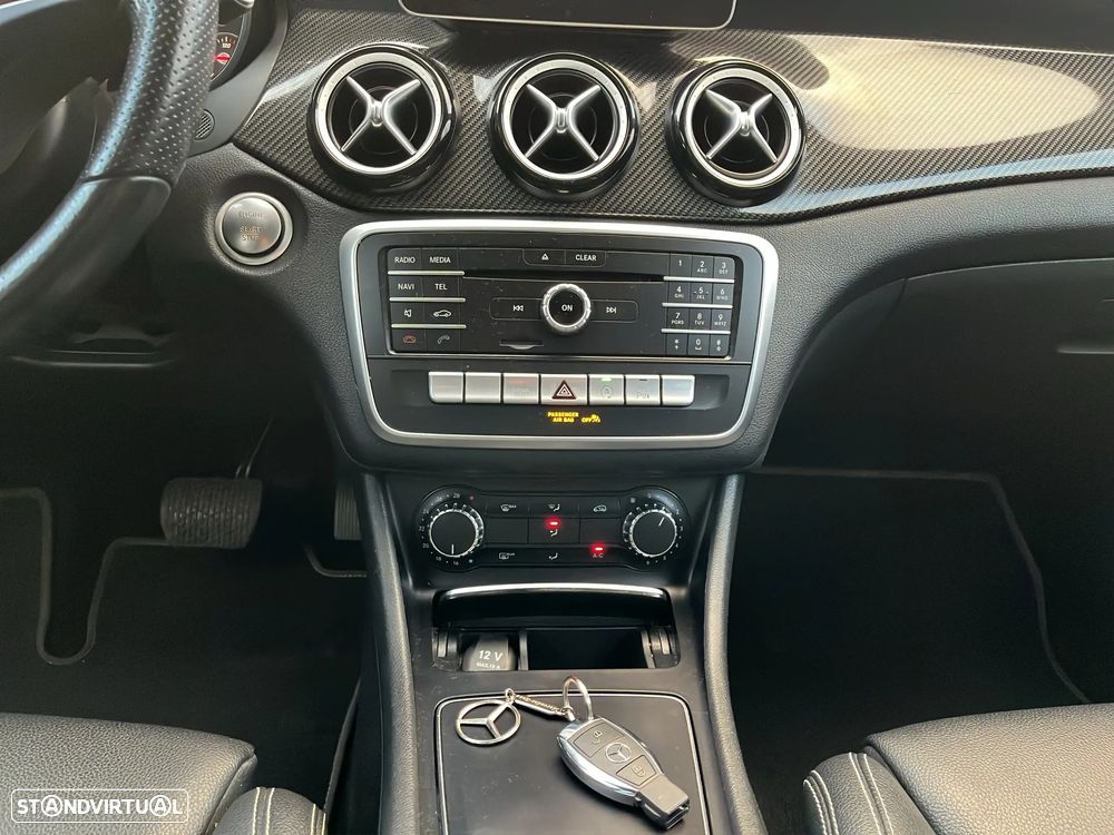 Mercedes-Benz CLA 200 d Shooting Brake AMG Line Aut. - 15