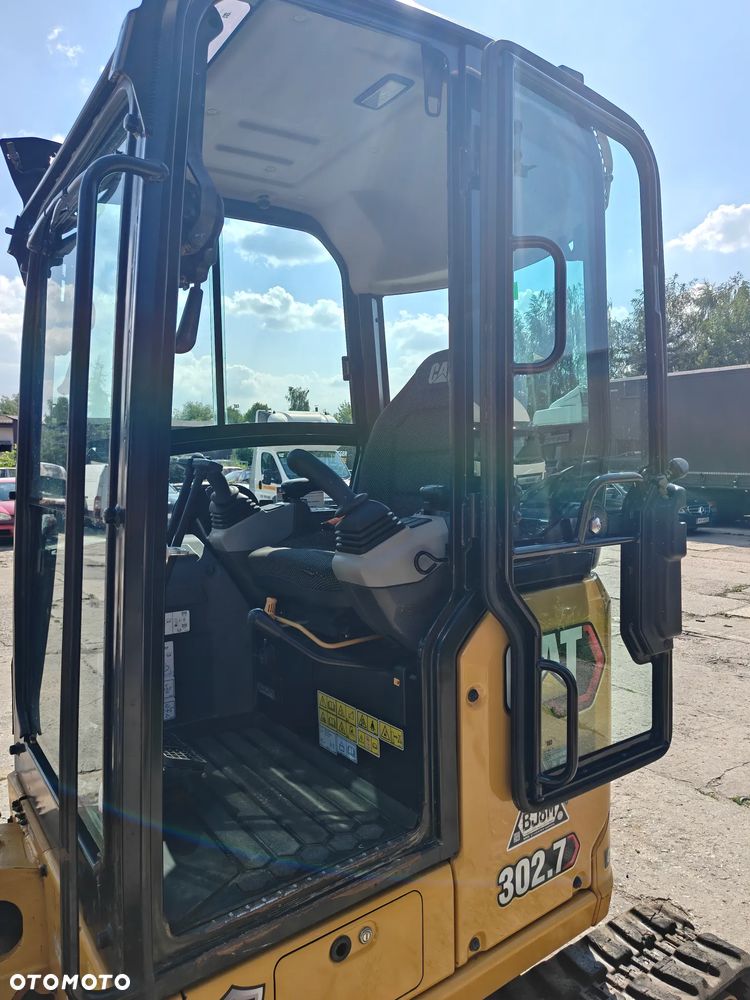 Caterpillar 302.7 - 12
