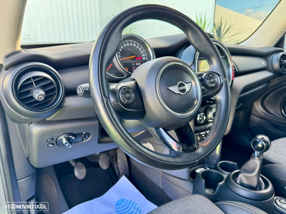 MINI 3 Portas - 21