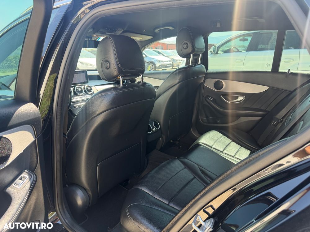 Mercedes-Benz C 220 d 4Matic 9G-TRONIC AMG Line - 10