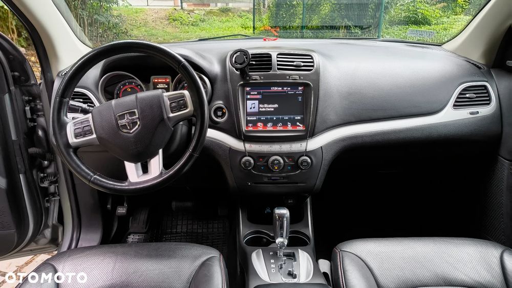 Dodge Journey - 10