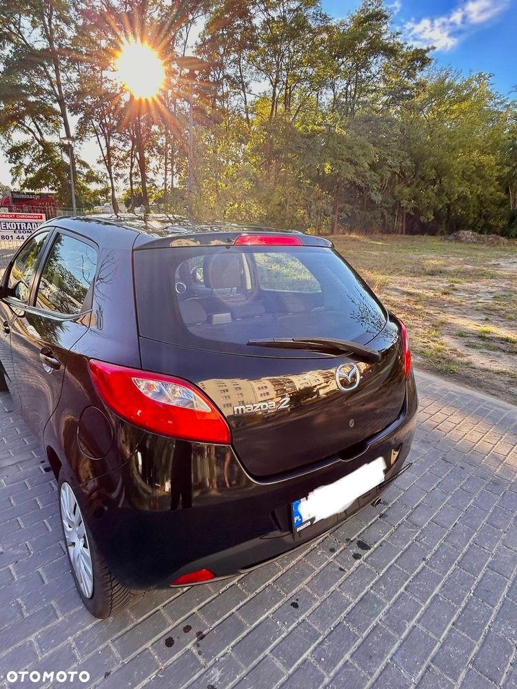 Mazda 2 2009 photo 5