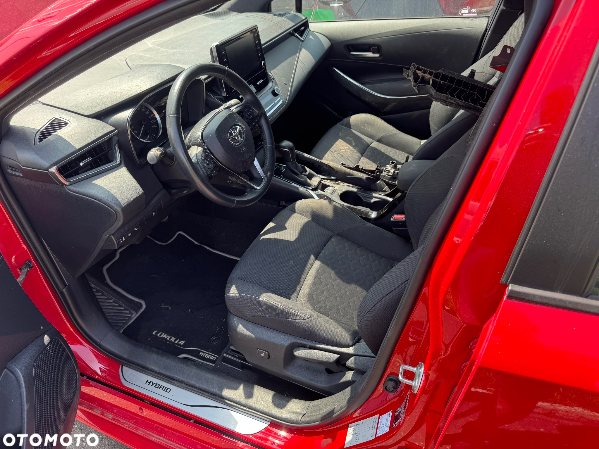 Toyota Corolla 1.8 Hybrid - 22