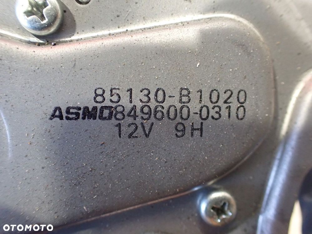 SILNICZEK WYCIERACZKI TYLNEJ DAIHATSU SIRION II 85130-B1020 - 3