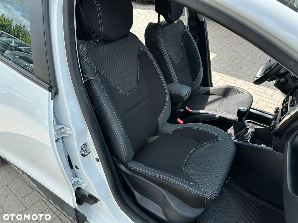 Renault Clio - 24
