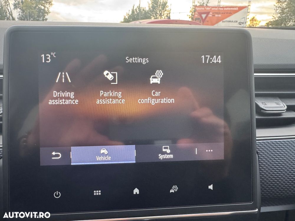 Renault Arkana E-TECH 145 Evolution - 22