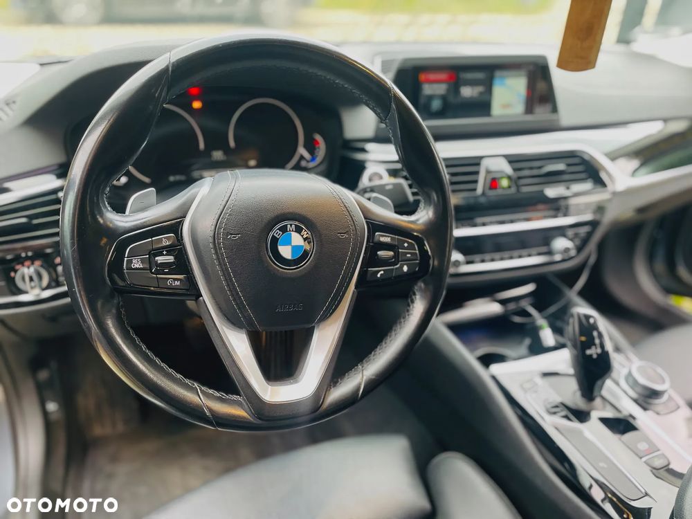 BMW Seria 5 518d Advantage sport - 15