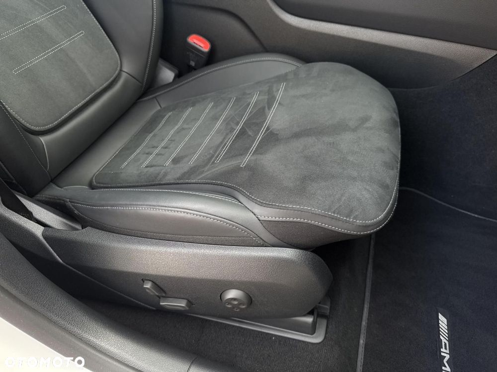 Mercedes-Benz GLC - 27