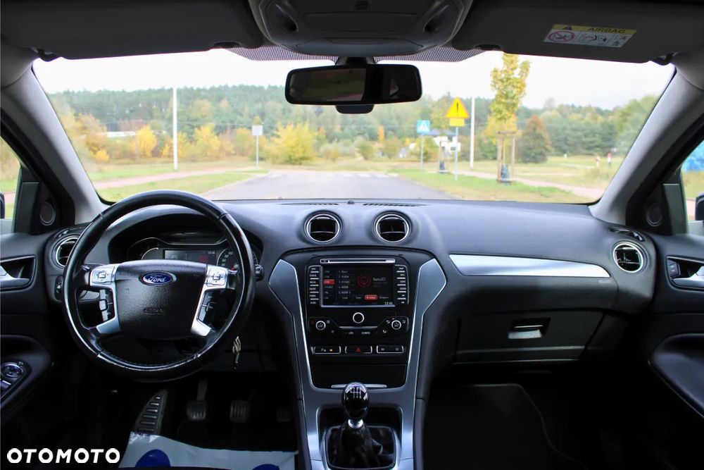 Ford Mondeo 2.0 TDCI Titanium - 24