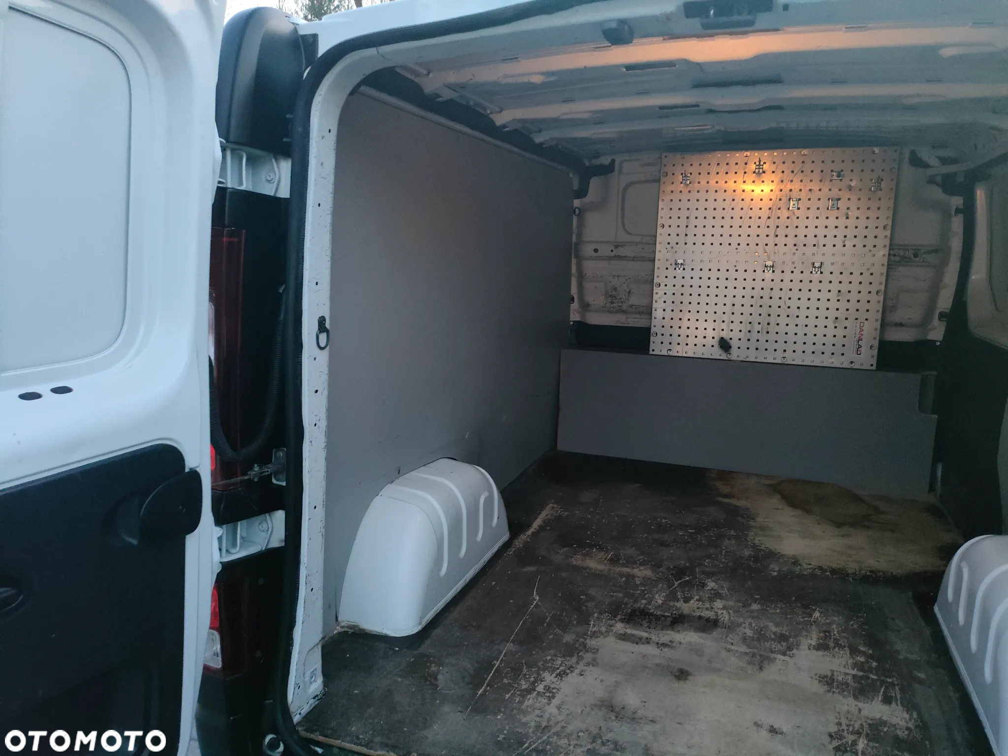 Renault TRAFIC 2017r 1,6 DCI 120 KM L1H1 EURO6 KLIMA - 26