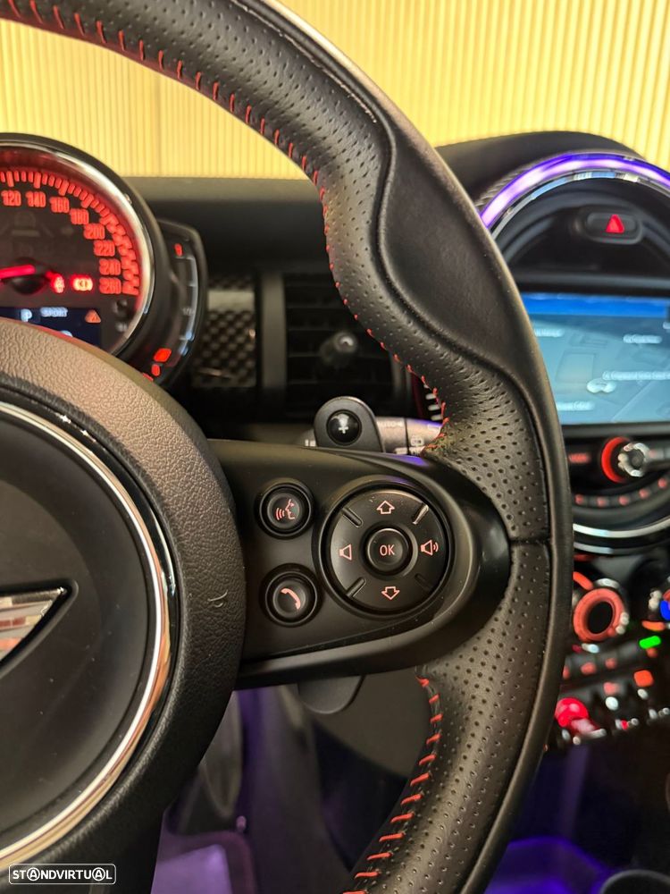 MINI 3 Portas John Cooper Works Aut. - 10