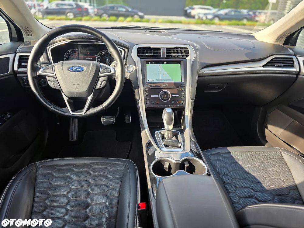 Ford Mondeo Vignale 2.0 EcoBoost - 12