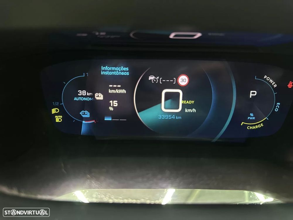 Peugeot e-2008 GT Pack - 41