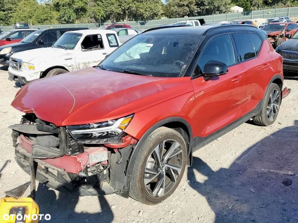 Volvo XC 40 T5 AWD R-Design - 1
