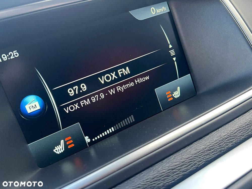 Volvo V40 Cross Country D3 Drive-E Base - 24