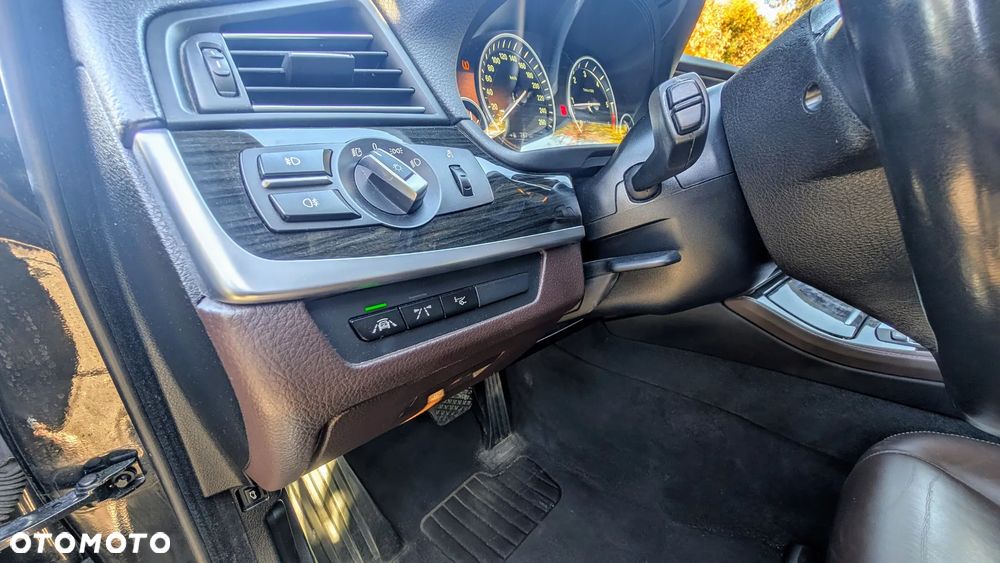 BMW Seria 5 520d Touring Luxury Line - 5