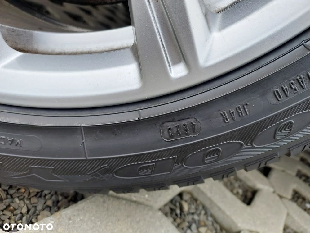 Audi A4 Avant 40 TDI S tronic quattro design - 13